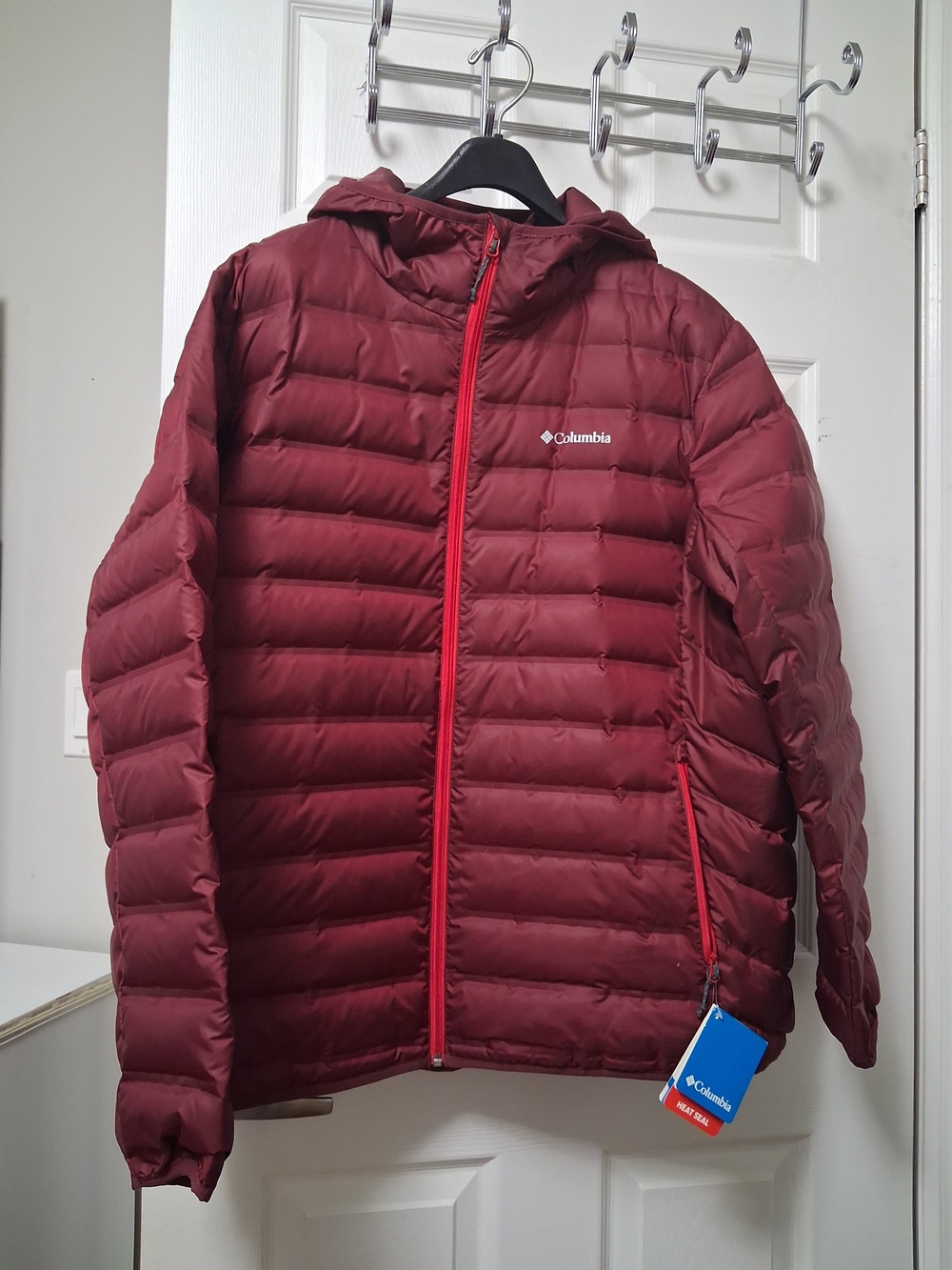 Columbia Women's Burgundy Hooded Puffer Jacket